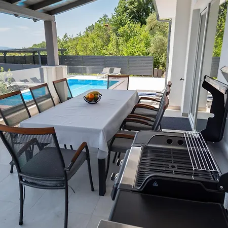 Family Friendly House With A Swimming Pool Veprinac, Opatija - 27891 Feriehus Ičići